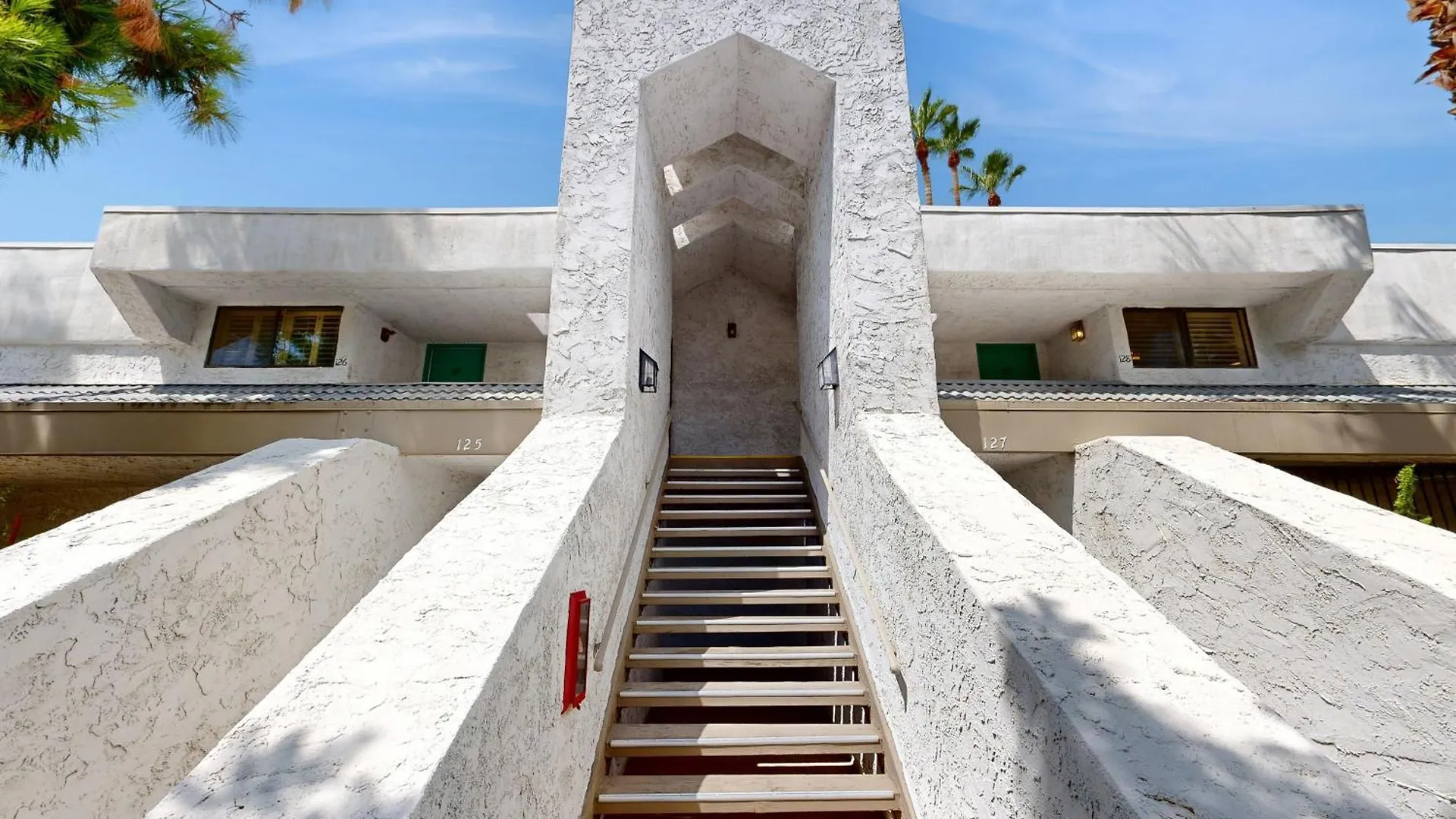 Palm Tree Retreat Unit 128 Permit# 4330 Apartman Palm Springs