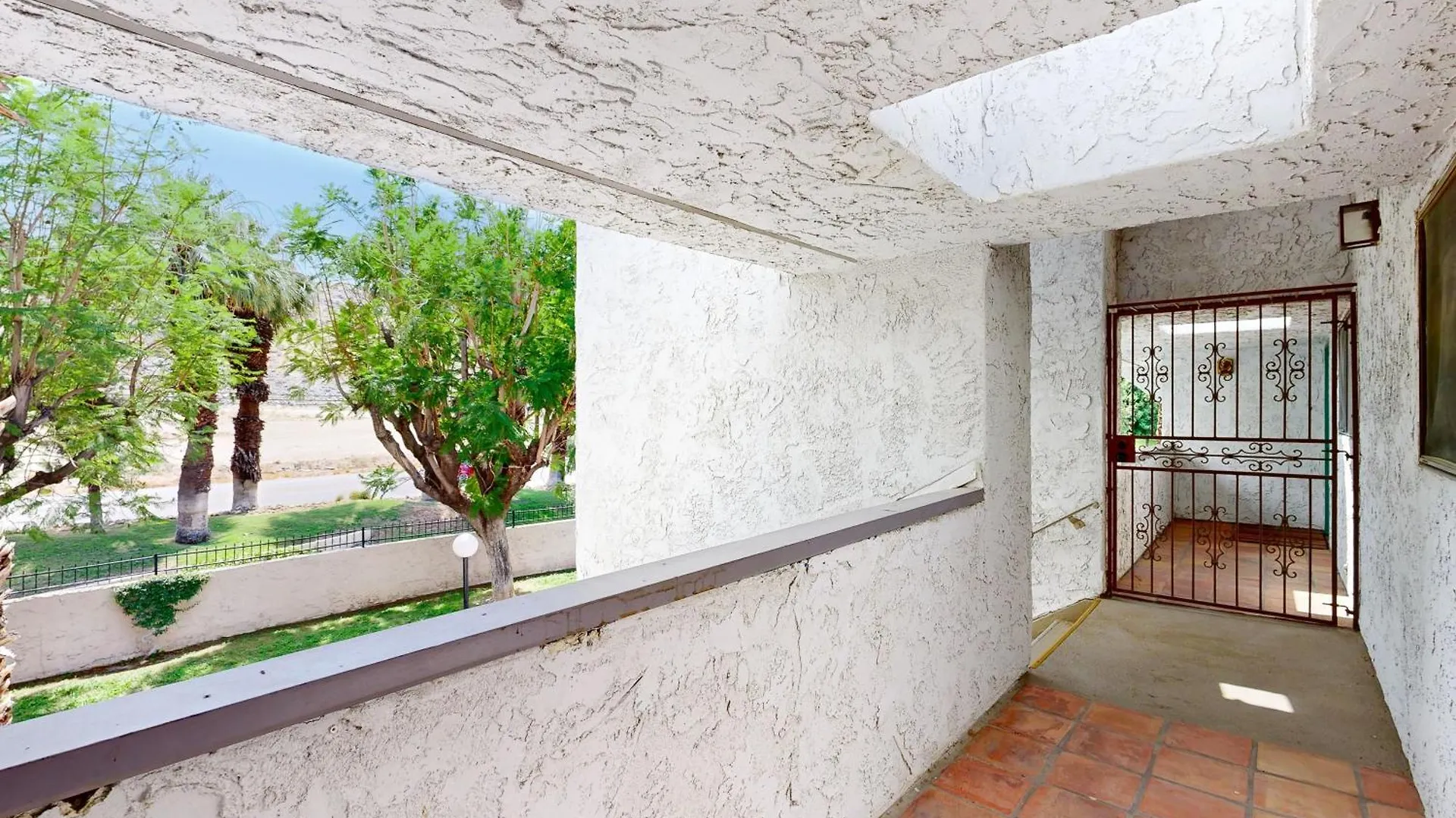 Palm Tree Retreat Unit 128 Permit# 4330 Apartman Palm Springs